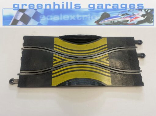 Greenhills Scalextric Classic Track Skid Chicane C138 / PT78 - Used - MT624