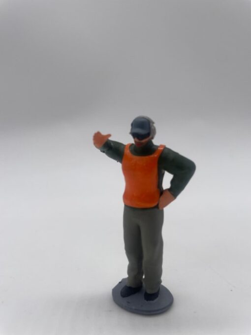 F1121 - Greenhills Painted TV Camera Man 1.32 Scale for Scalextric Carrera etc- NEW